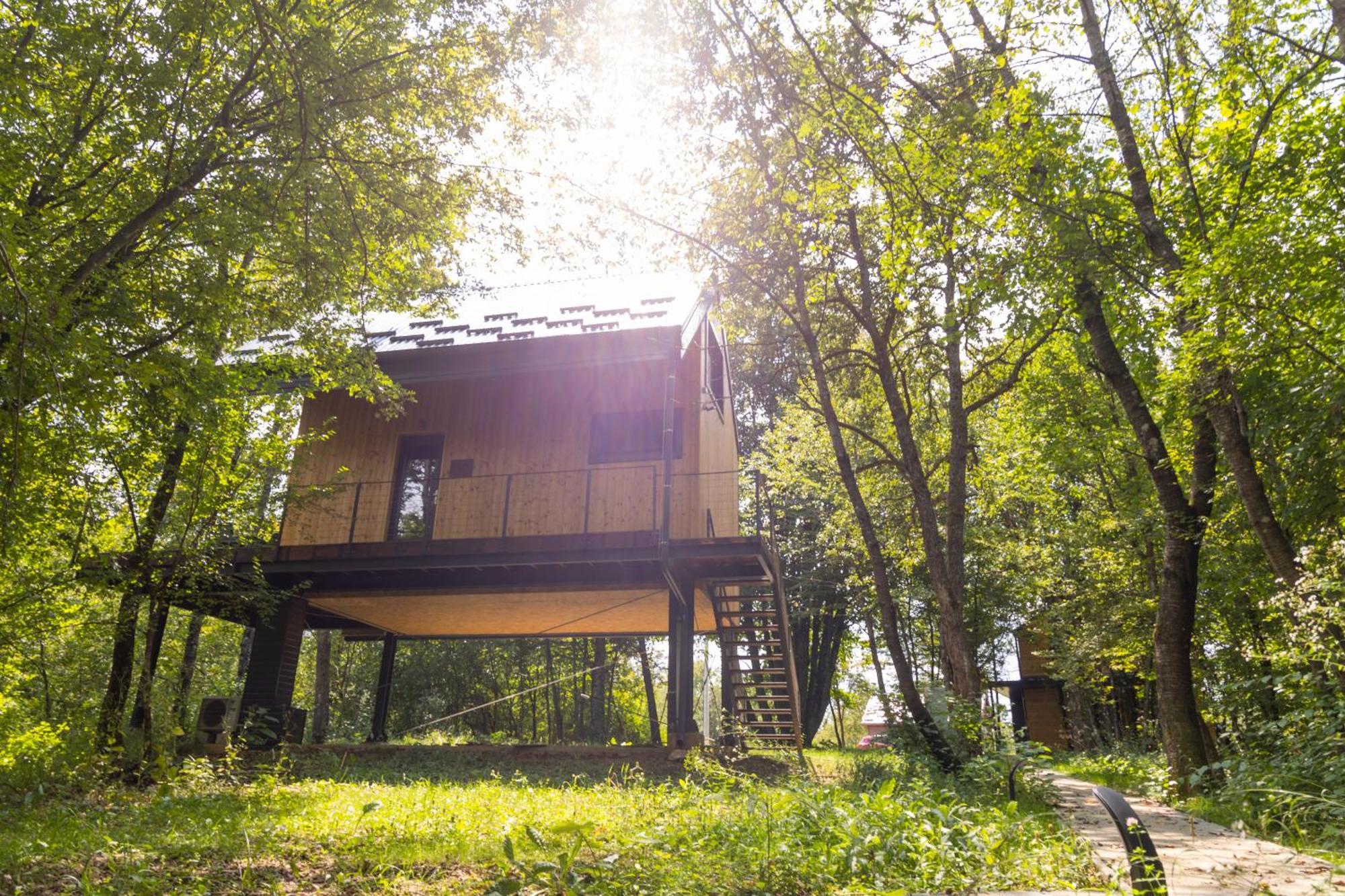 Appartamento Tree Elements Treehouse Retreat Slunj Esterno foto