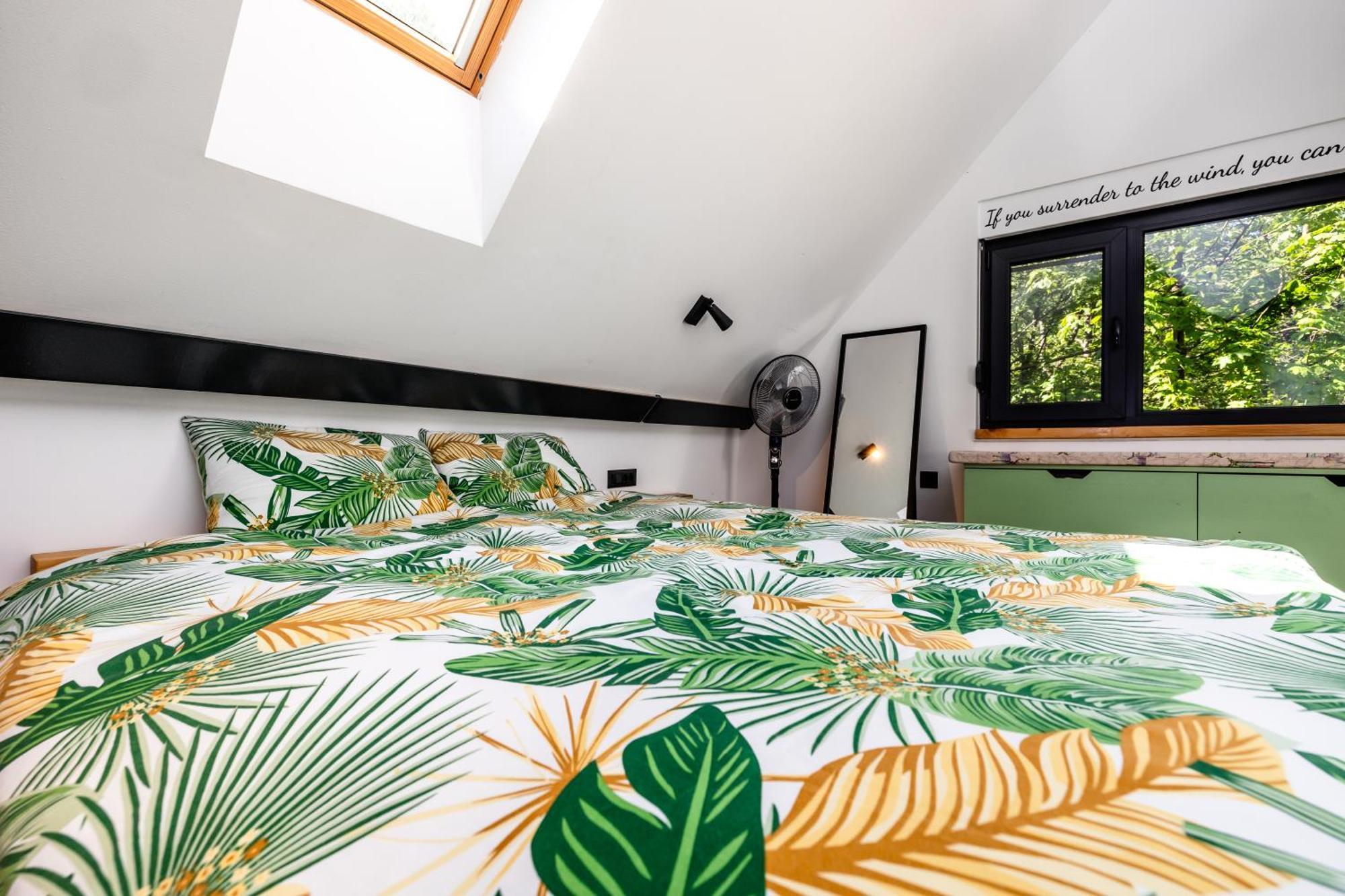 Appartamento Tree Elements Treehouse Retreat Slunj Esterno foto